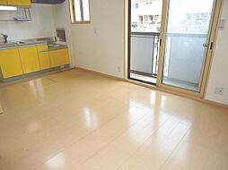 グリーンハイム　B棟 B102 1階ワンルームのリビング/ダイニング