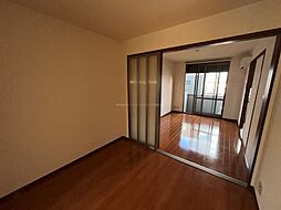 グランドゥール3輝 2階2DKのリビング/ダイニング