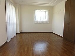 グランドヒルズ光 2階1LDKのリビング/ダイニング