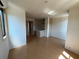 SARA B 2階1LDKのリビング/ダイニング