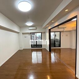 グラヴィス鶴舞