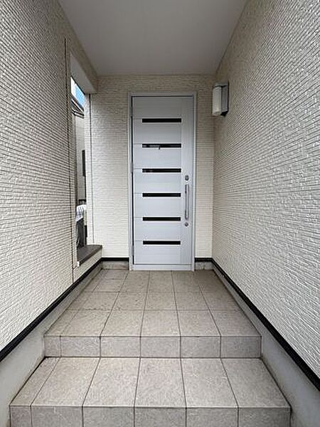 玄関を拡大表示