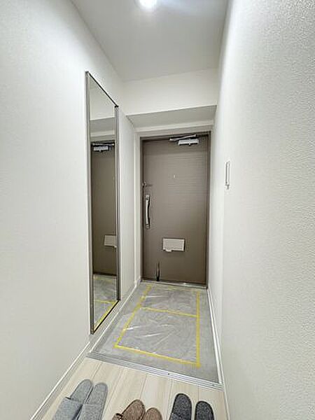 玄関を拡大表示