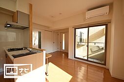 アーバン富田町 502号室 5階1LDKのリビング/ダイニング
