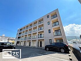 フィネス中屋敷 302 ｜ 香川県高松市鶴市町（賃貸アパート2K・3階・27.39㎡） その1