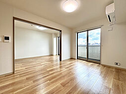 イーストレガシーレジデンス 303号室 3階1LDKのリビング/ダイニング