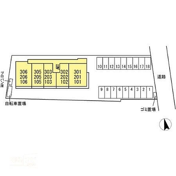 画像16:駐車場