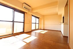 プラスパー旭通り 402号室 4階3LDKのリビング/ダイニング