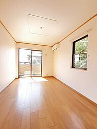 ソル・サリエンテ　Ｂ 101号室 1階2DKのリビング/ダイニング