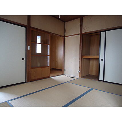 水上アパート_内装_1