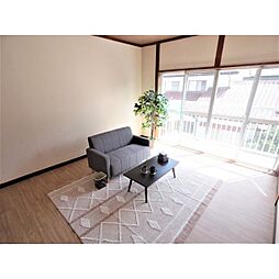 はなぶさハイツI 2階1LDKのリビング/ダイニング