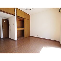 サンライズII 2階ワンルームのリビング/ダイニング