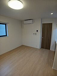 ドゥー・アヴェニール 2階1LDKのリビング/ダイニング