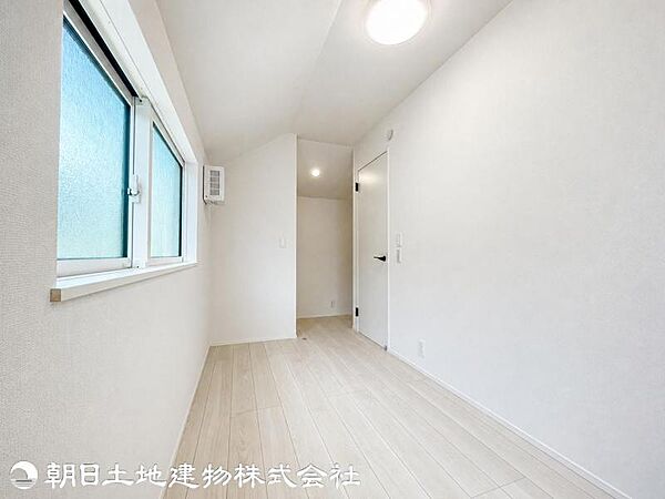 洋室を拡大表示