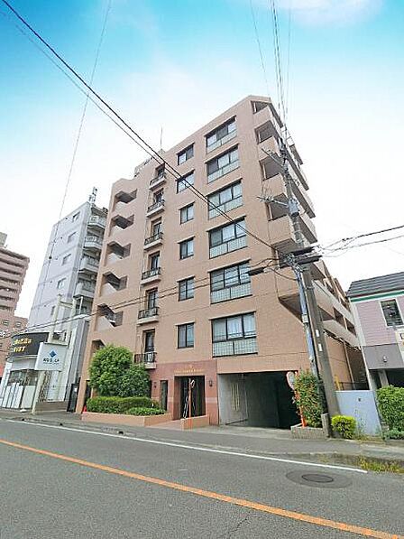 小田急相模原駅徒歩7分。駅まで平坦に歩ける通勤通学便利な立地の住まい