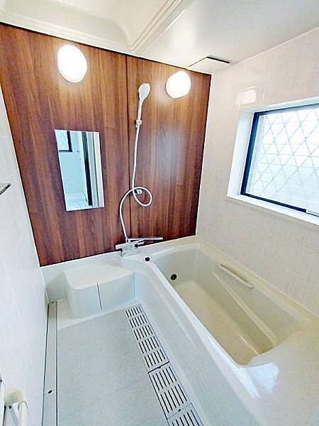 浴室を拡大表示