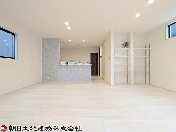 リビング/ダイニングを拡大表示