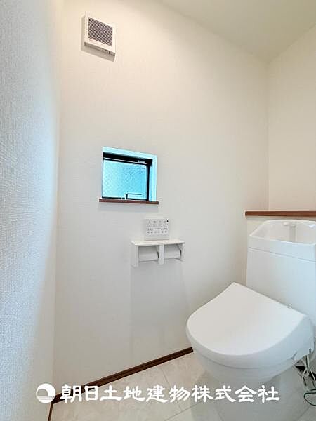 トイレを拡大表示