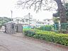 周辺：【相模原市立相陽中学校】住宅街の中にある落ち着いた雰囲気の中学校です．綺麗な外観の学校です。