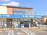 周辺：【ハックドラッグ　海老名上今泉店】　薬から日用品まで品揃えが豊富です。また調剤薬局も併設されているので買い物ついでに処方薬の受け取りも可能です。