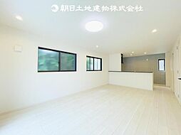 愛甲郡愛川町中津　新築未入居住宅　B号棟 4LDKのリビング/ダイニング