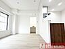 リビング/ダイニング：■4階建て3階部分の南向き角住戸で採光＆通風良好■専有面積：30．12m2の1ＬＤＫ（シングルやディンクスにオススメ）