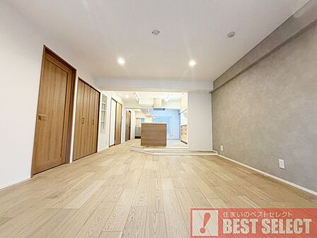 ■8階建て2階部分の南向き住戸で陽当り良好