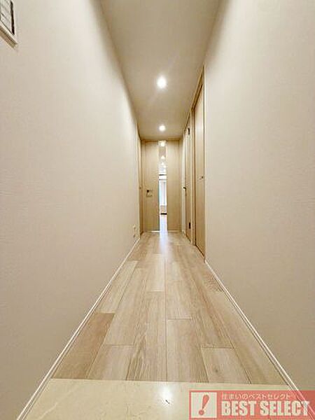 玄関を拡大表示