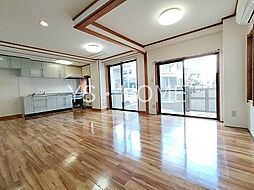 ホーリーランド貫南 戸建 4LDKのリビング/ダイニング