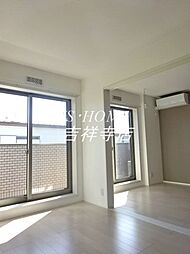 ヴェルデ三鷹 2階1LDKのリビング/ダイニング