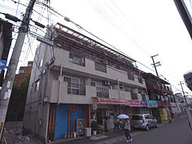 レジデンストモエ  ｜ 大阪府寝屋川市香里南之町（賃貸マンション2K・3階・36.90㎡） その1