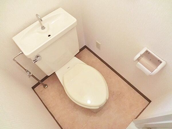 画像7:★バストイレ別・温水洗浄便座を設置★