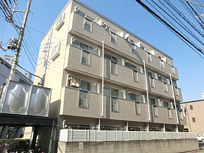 外観：☆鉄骨造4階建てマンション！外観です。☆