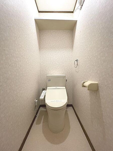 画像9:トイレ(写真は別のお部屋の室内です)