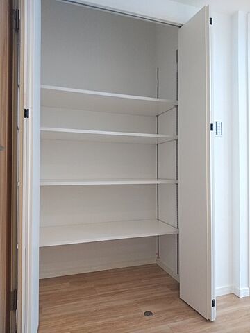 リビング/ダイニング マートルコート調布第2 5階/-