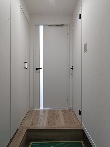 玄関 三田ハイデンス 6階/-