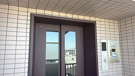エレベーター 平成30年5月大規模修繕工事実施済み