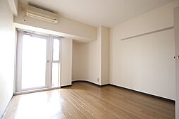 阪急神戸本線 塚口駅 徒歩3分の賃貸マンション 8階1Kのリビング/ダイニング