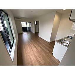 JR東海道・山陽本線 大久保駅 徒歩5分の賃貸アパート 2階1LDKのリビング/ダイニング