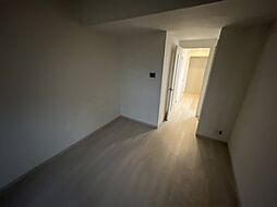 阪神本線 出屋敷駅 徒歩4分の賃貸マンション 13階1Kのリビング/ダイニング