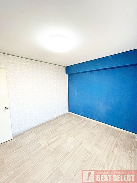 家具やベッドを置いてもゆとりのある空間