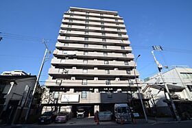 大阪府大阪市天王寺区上本町９丁目6番13号（賃貸マンション3LDK・4階・60.95㎡） その1