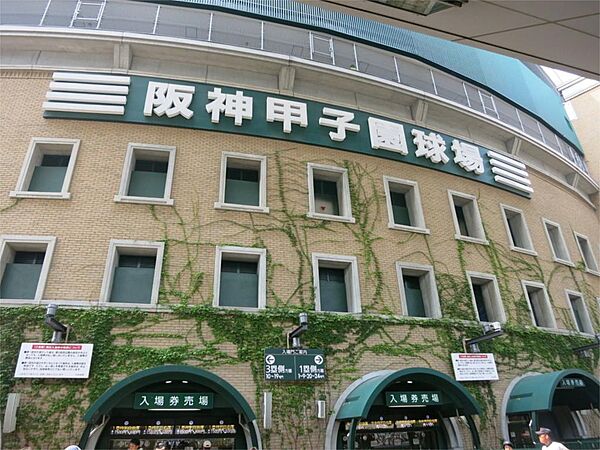 画像13:阪神甲子園球場（503m）