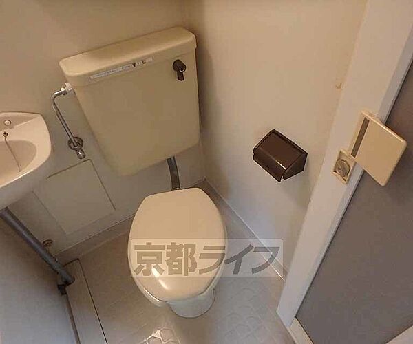 画像12:ユニットバスのトイレです。