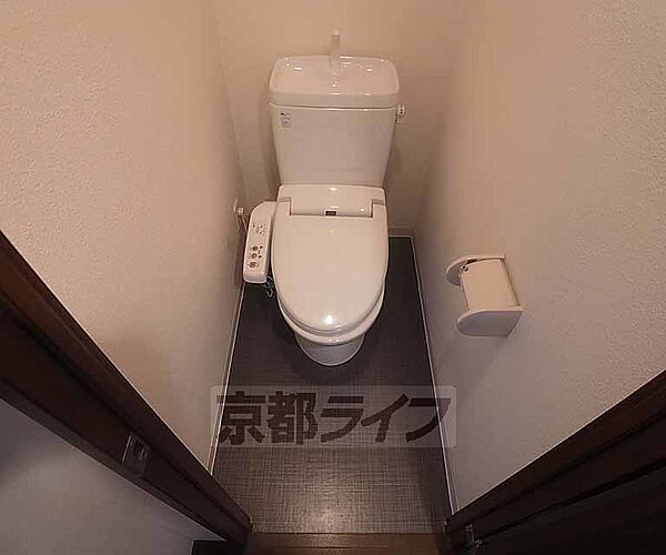 画像7:清潔感のある洋式トイレです。