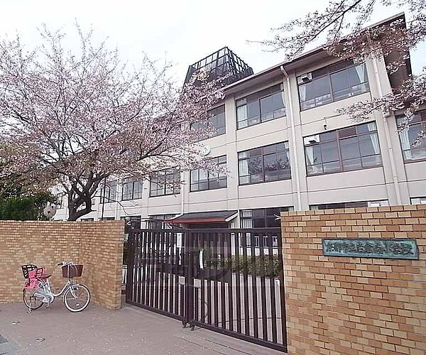 画像19:岩倉南小学校まで1368m 昔から市内でも人気の小学校です。