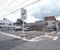 周辺：セブンイレブン　淀池上町店まで182m 角地のコンビニです。ガレージも広いです。