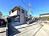 外観：車の通りも少ない閑静な住宅地。子育てにも、第二の人生にも。 