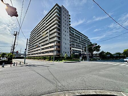 東鷲宮駅徒歩5分の近さ。 忙しい朝が助かる立地、 暮らしにゆとりが生まれます。