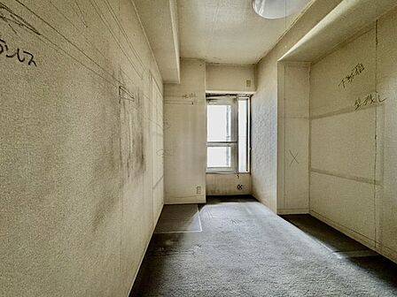 リフォーム工事前。太陽の恵みを感じる、温もりと明るさにあふれたお部屋。